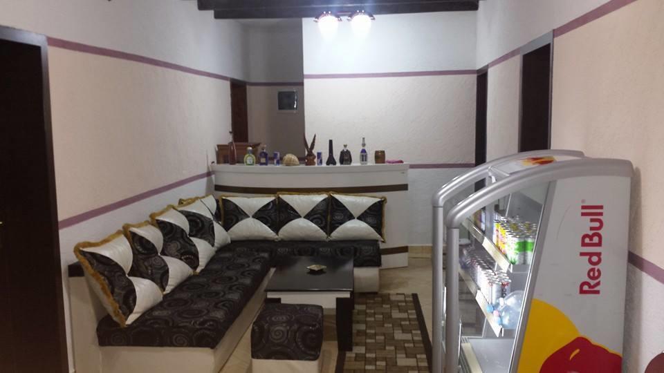布扎酒店 New Shtoj 外观 照片